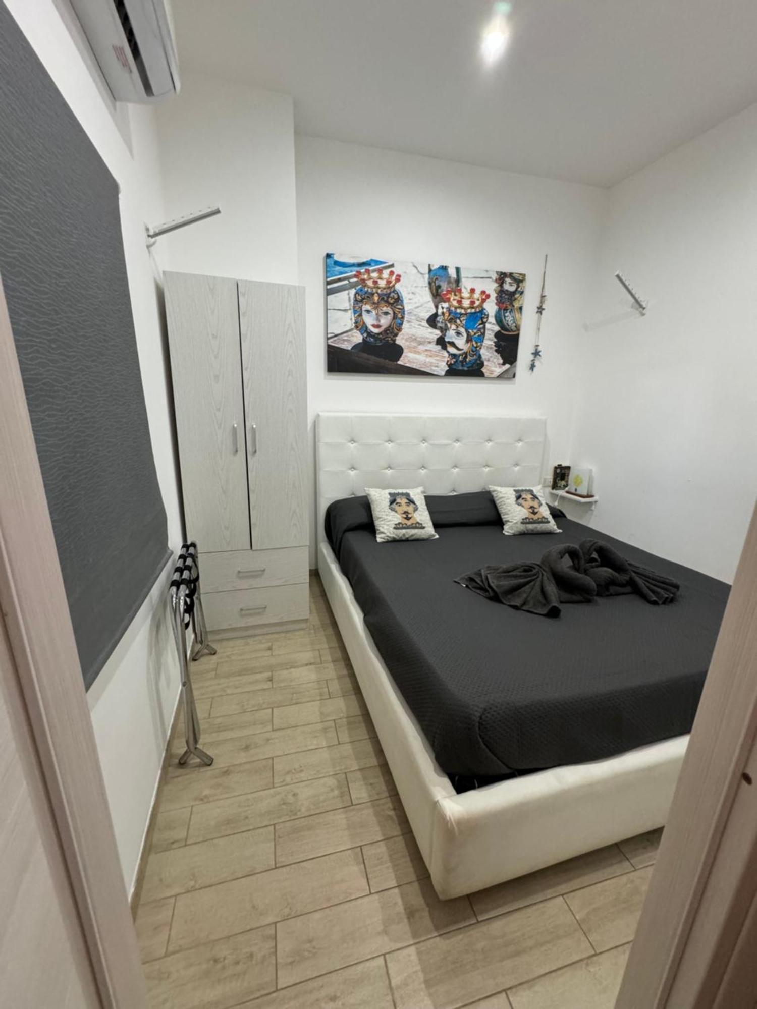 Arcorosa Apartment เชฟาลู ภายนอก รูปภาพ