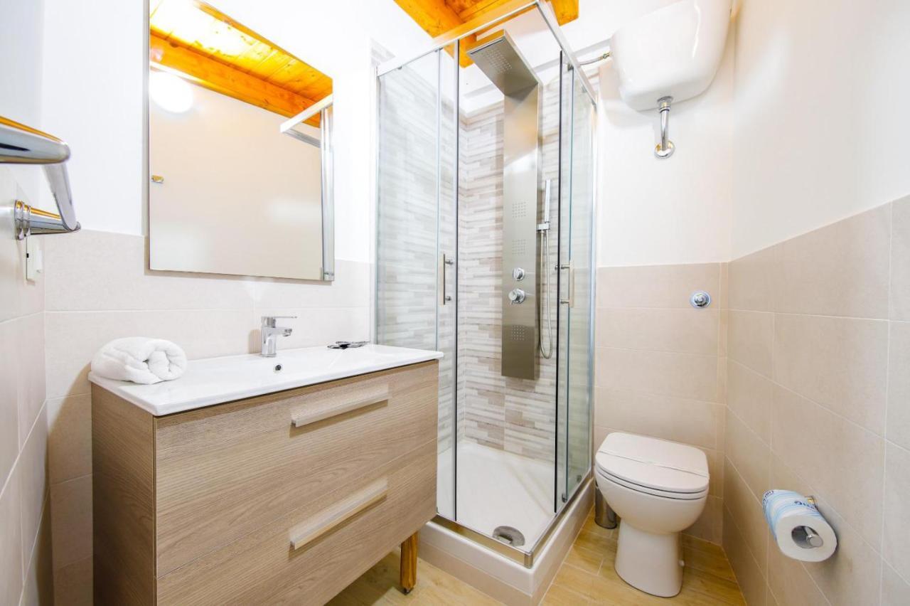 Arcorosa Apartment เชฟาลู ภายนอก รูปภาพ